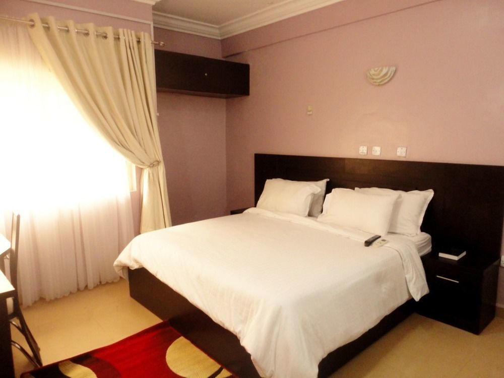 Jades Hotel Wupa Exterior photo