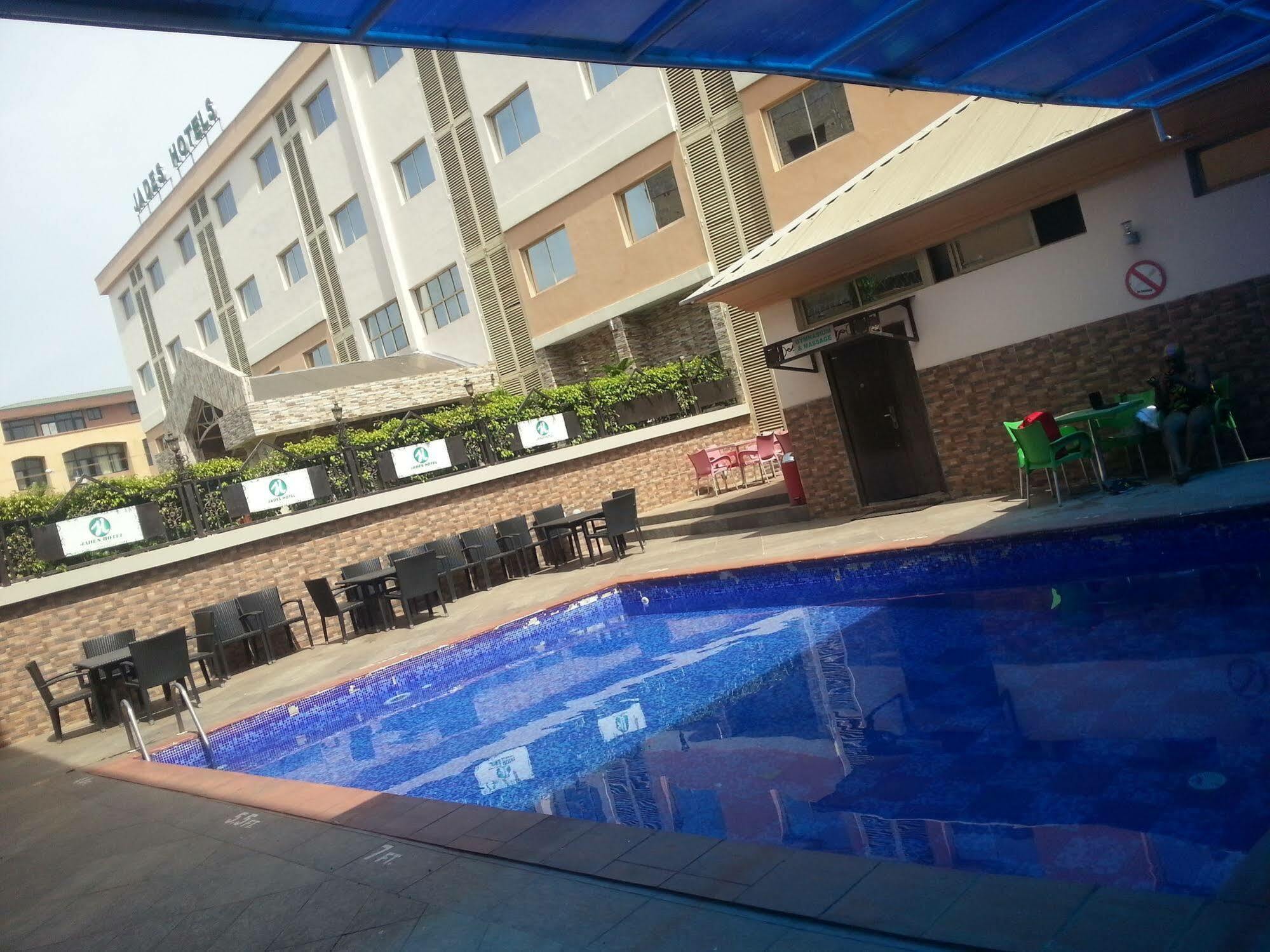 Jades Hotel Wupa Exterior photo